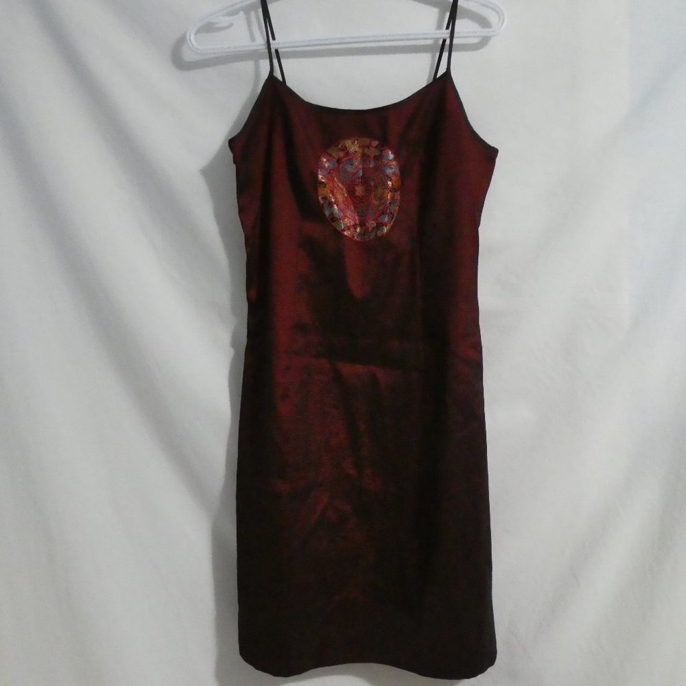 D. AND ROLAND, burgundy satin dress, embroidered design on front, large 165/88